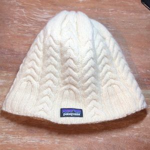 Patagonia cable beanie